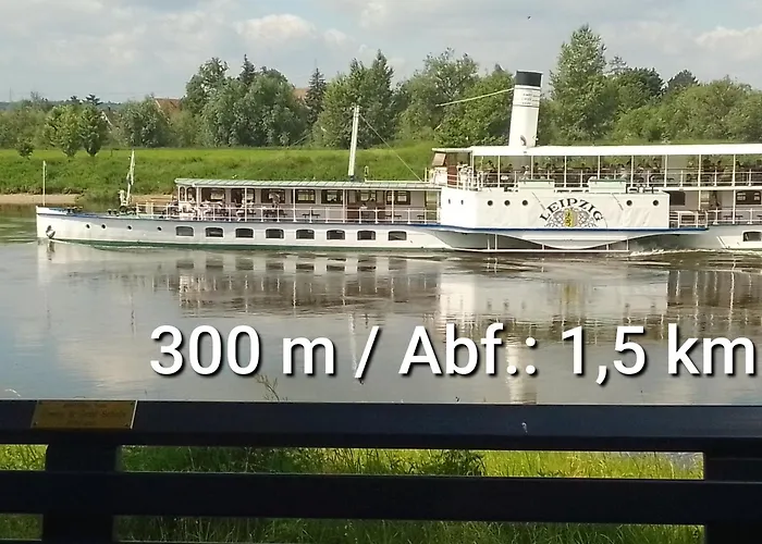 Dresden-Entspannung-Natur-Trifft-2-Staedte-Am-Fluss